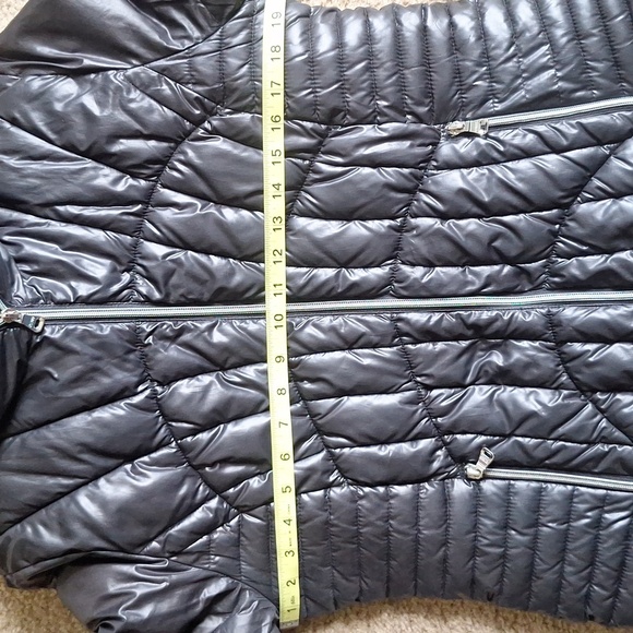 Guess Women's Black Puffer Jacket Size L - Picture 12 of 16